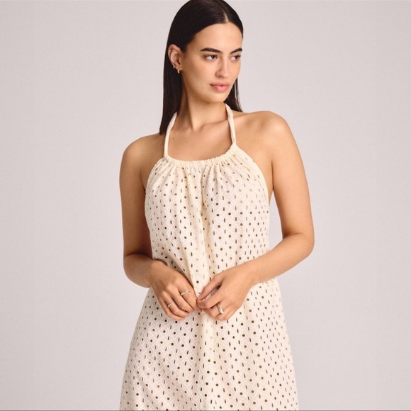 Vitamin A Eyelet Maxi Coverup NWT - Picture 3 of 4